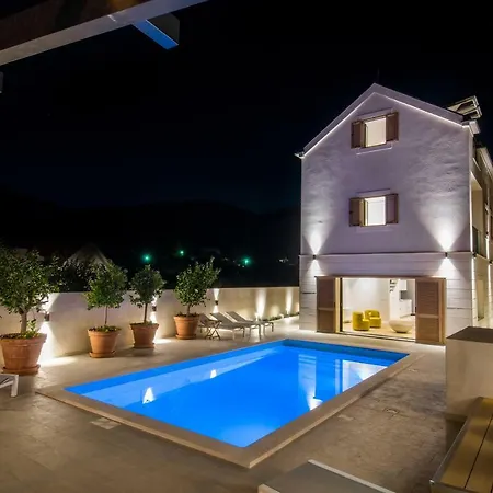 Carmen *